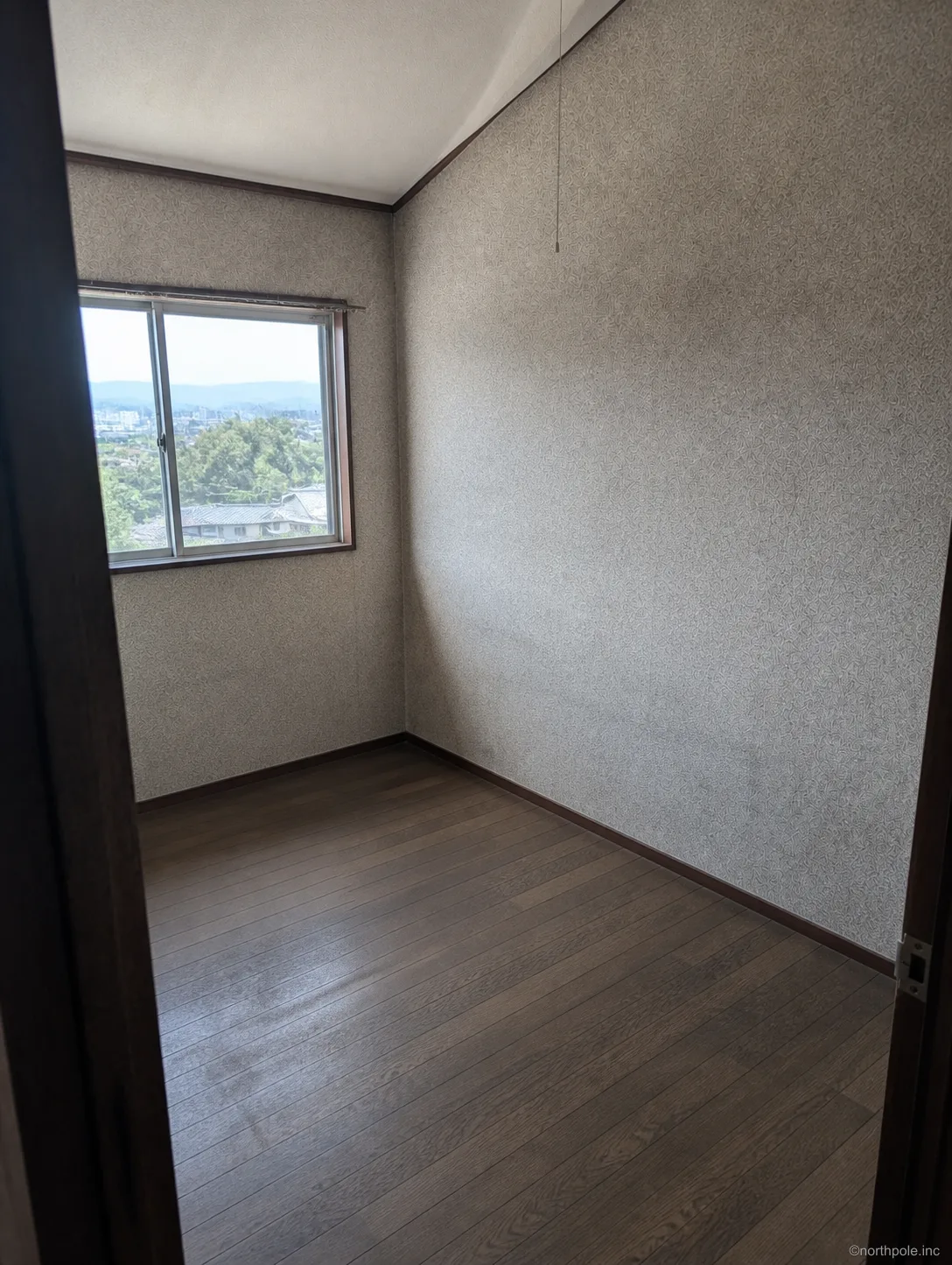 遺品整理の作業後(5LDK戸建て・洋室(2階))